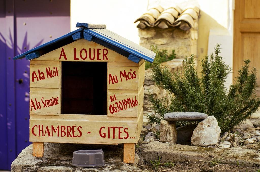 Gite Fa Mille Maison Bleu Robion en Luberon Rum bild