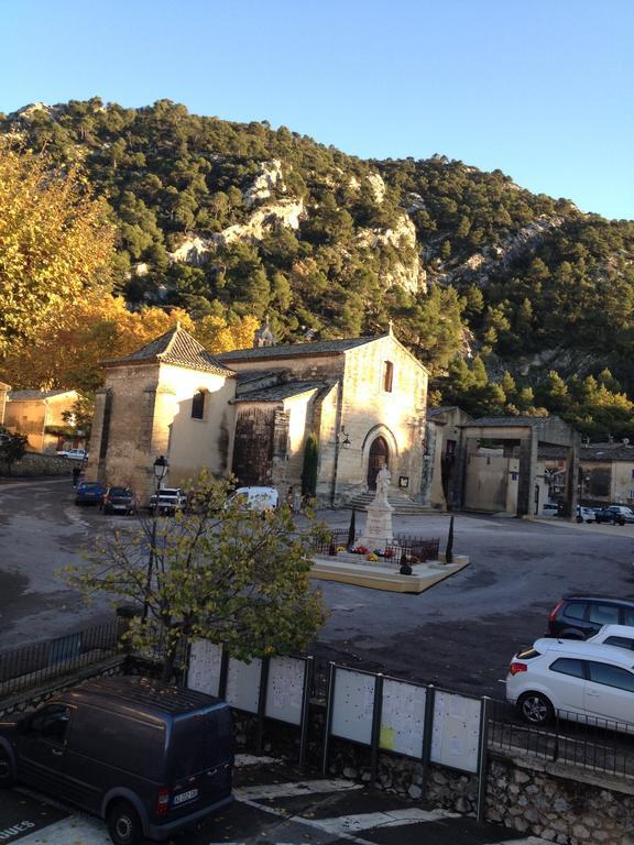 Gite Fa Mille Maison Bleu Robion en Luberon Exteriör bild