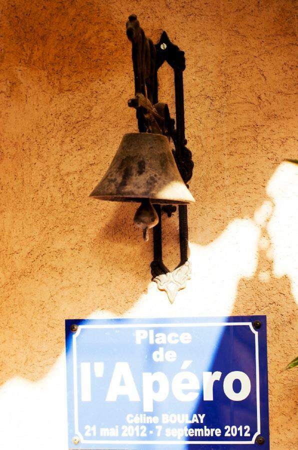 Gite Fa Mille Maison Bleu Robion en Luberon Exteriör bild