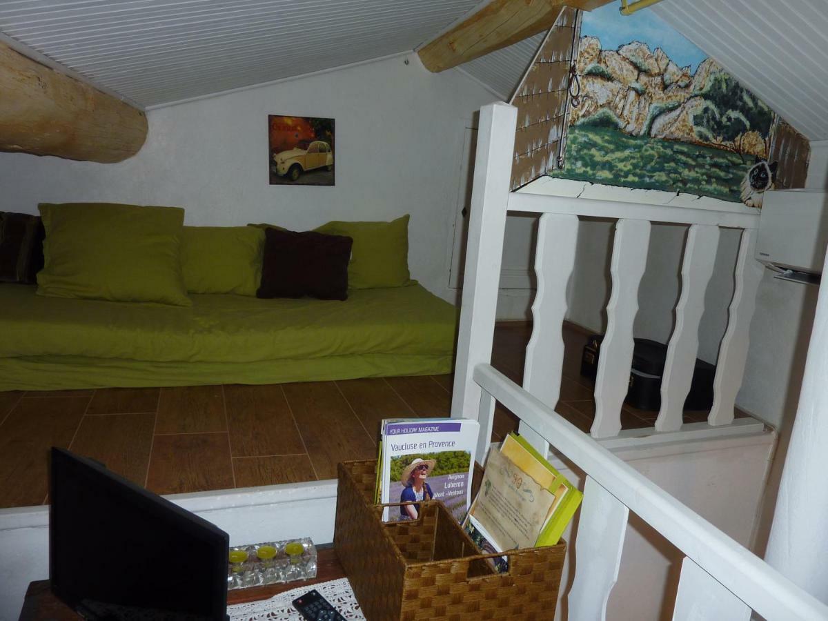 Gite Fa Mille Maison Bleu Robion en Luberon Exteriör bild